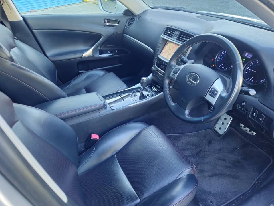 2013 Lexus is 250 x luxury auto 9.jpg